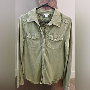 Sundance snap down long sleeved shirt women’s XS